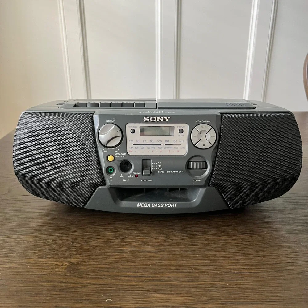 Sony CFD-V17 CD Radio Cassette-Corder Portable Boombox AM FM Grey Stereo Player